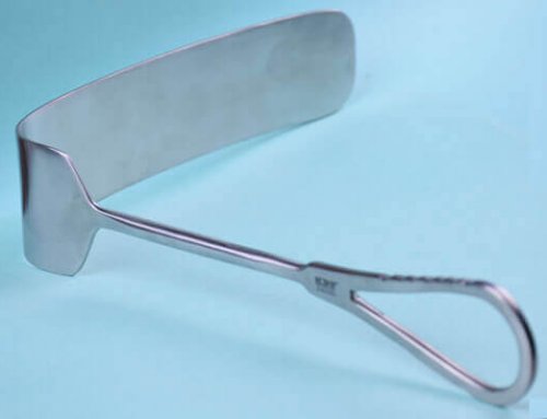 Kellys Retractor